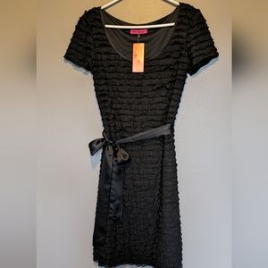 Beautiful Betsy Johnson tiered dress.   Med.